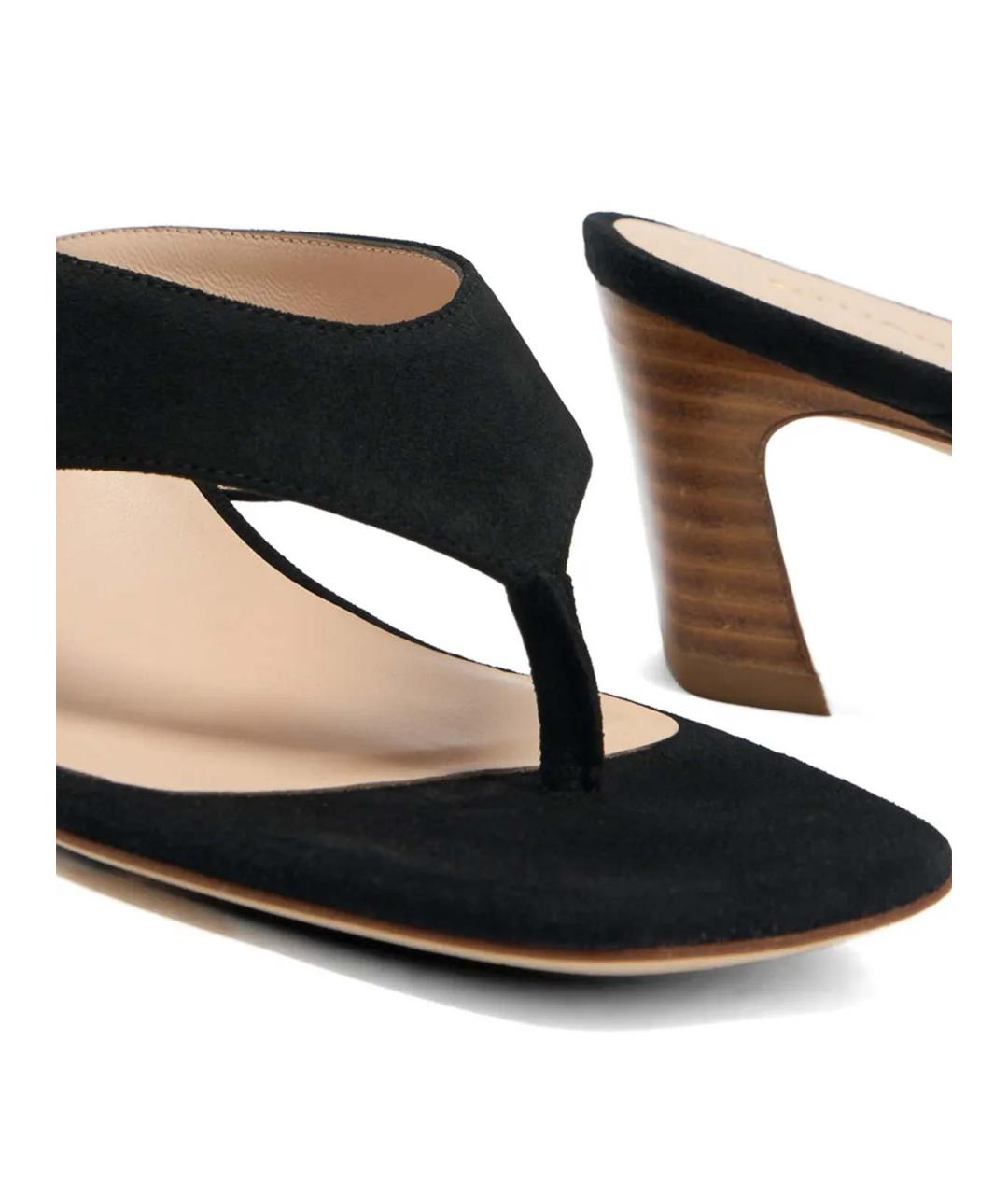 STUART WEITZMAN Черные замшевые мюли, фото 4