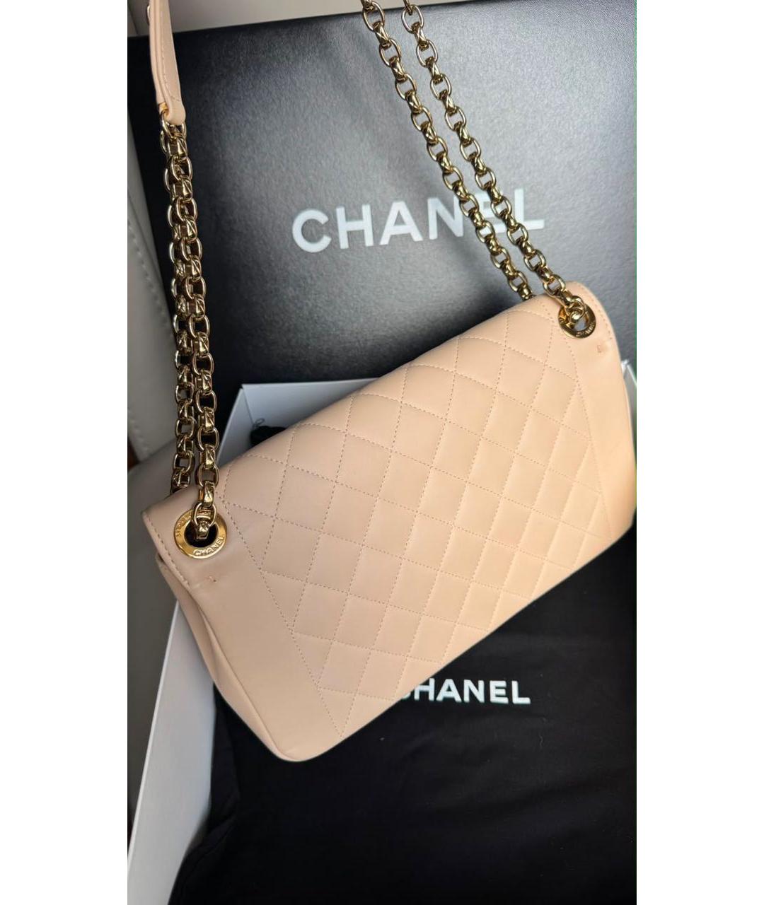 CHANEL Бежевая кожаная сумка через плечо, фото 6