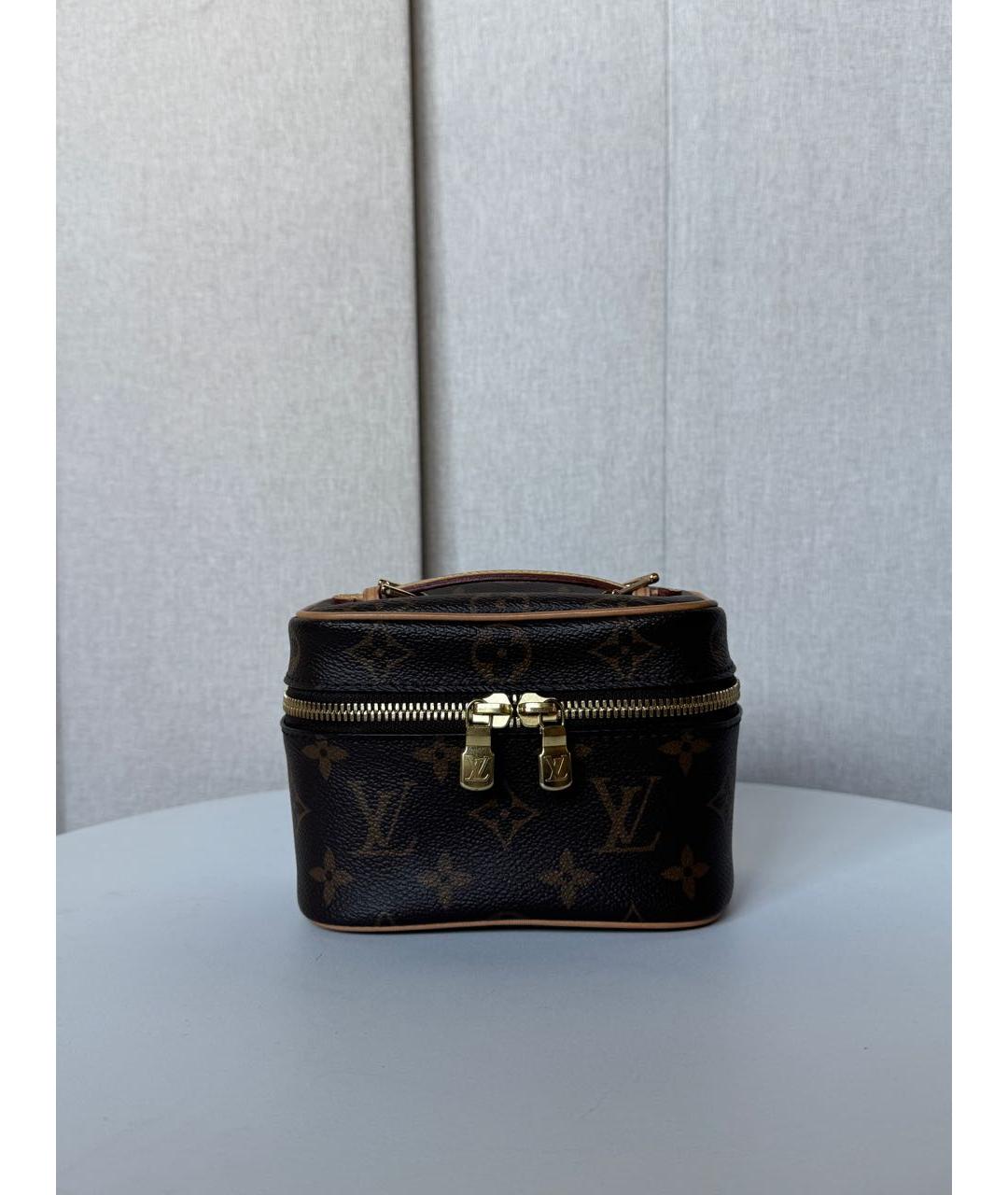 LOUIS VUITTON Коричневая косметичка из канвы, фото 2