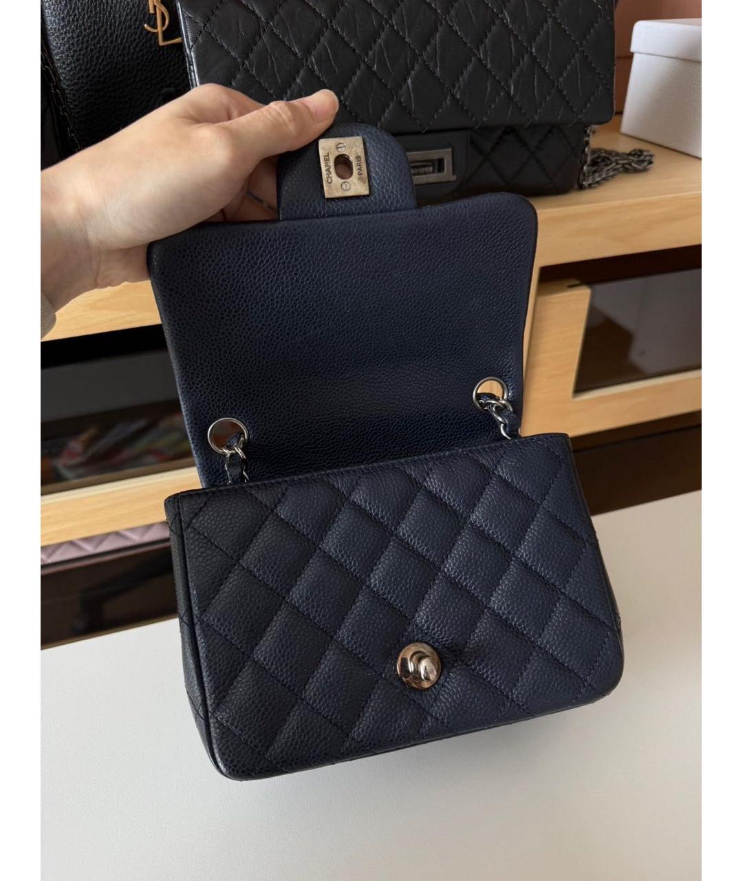 CHANEL Темно-синяя кожаная сумка через плечо, фото 3