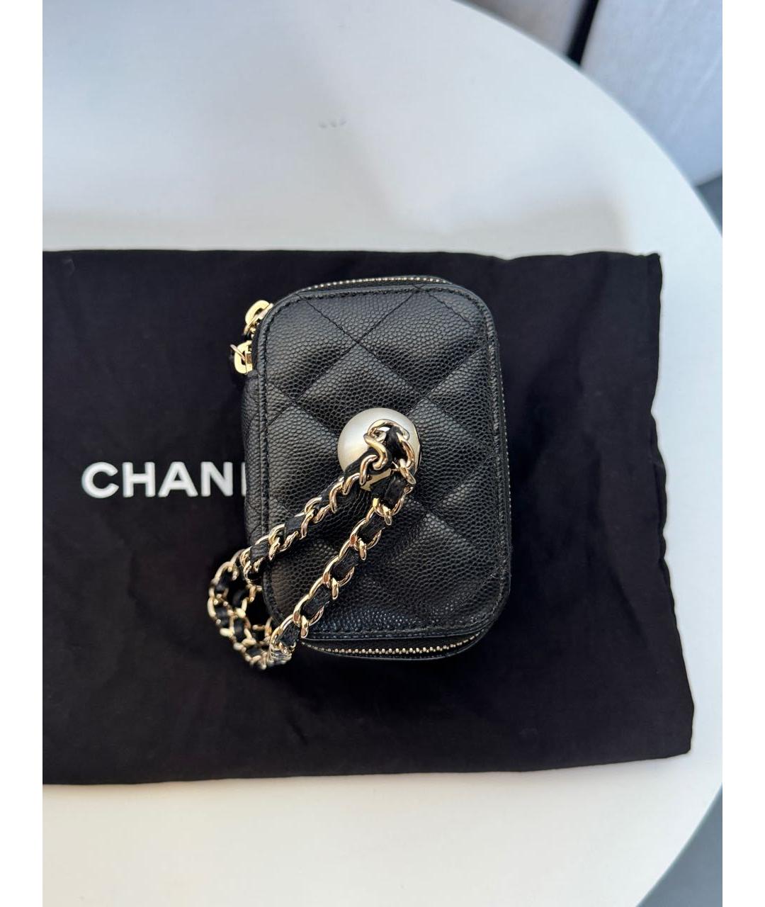 CHANEL Черная кожаная сумка с короткими ручками, фото 8