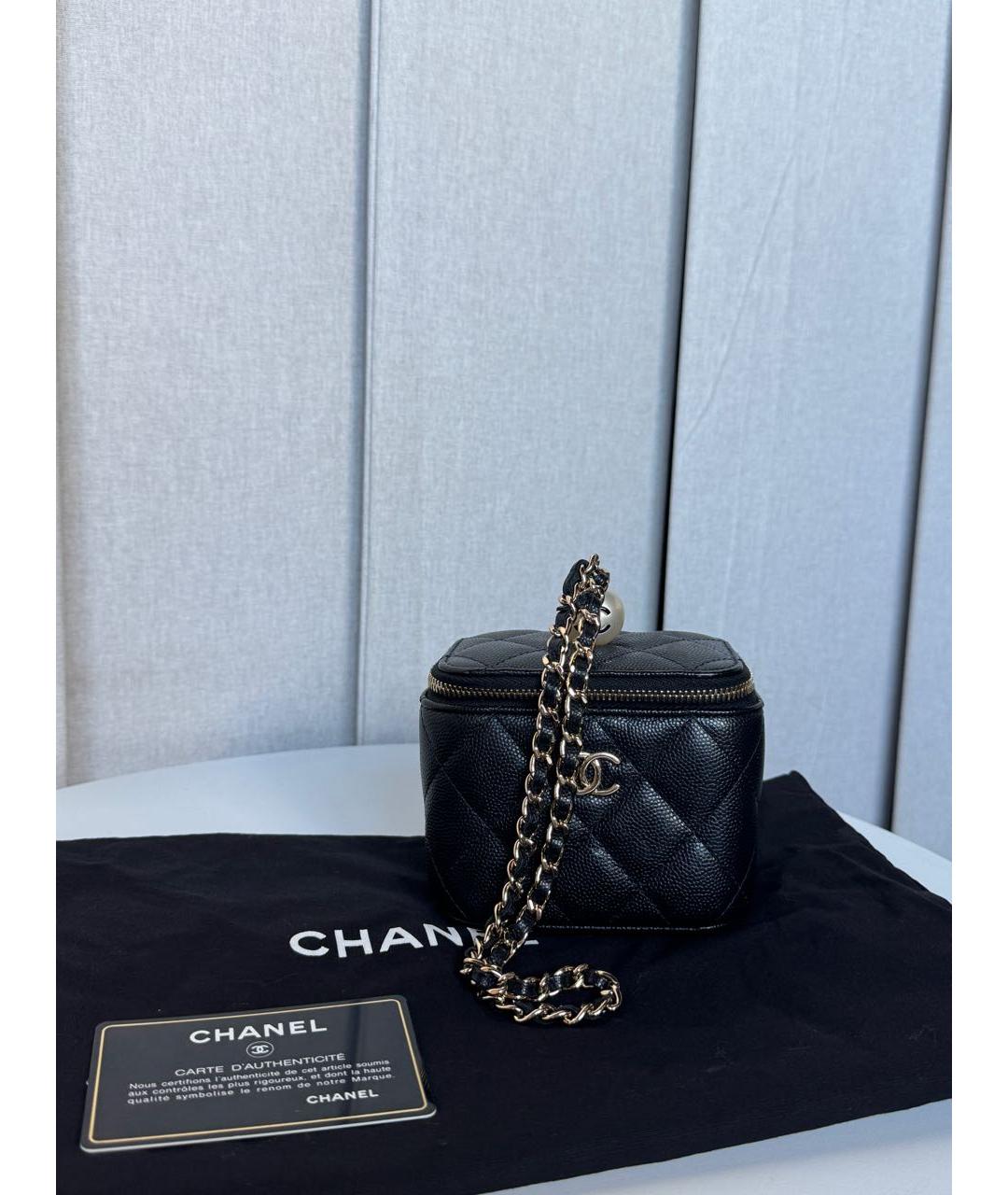 CHANEL Черная кожаная сумка с короткими ручками, фото 5