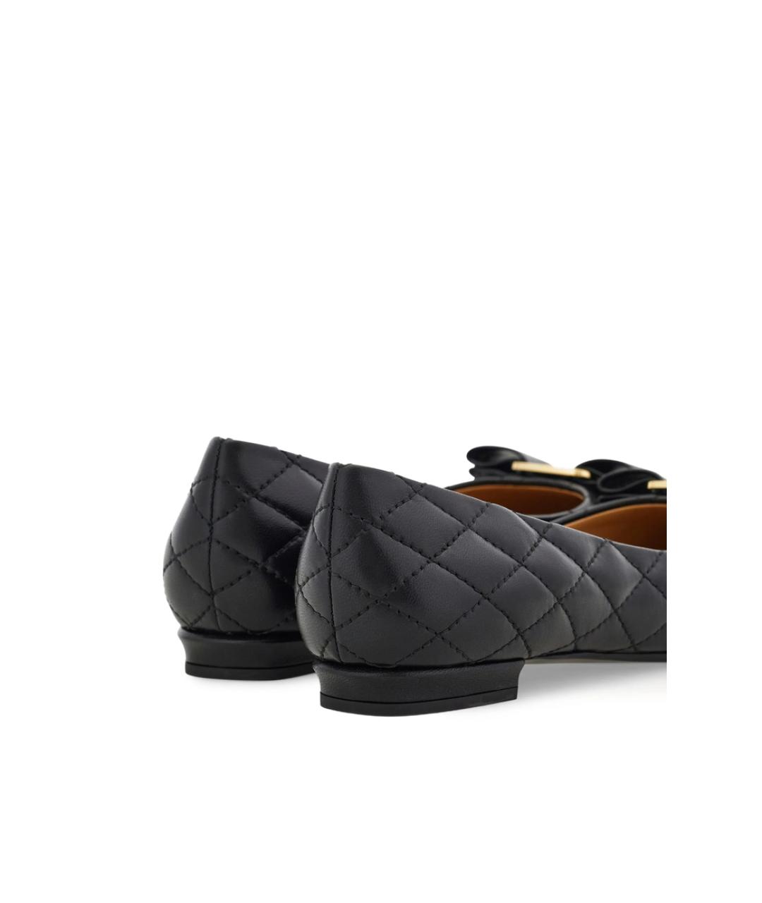 FERRAGAMO Черные кожаные балетки, фото 4