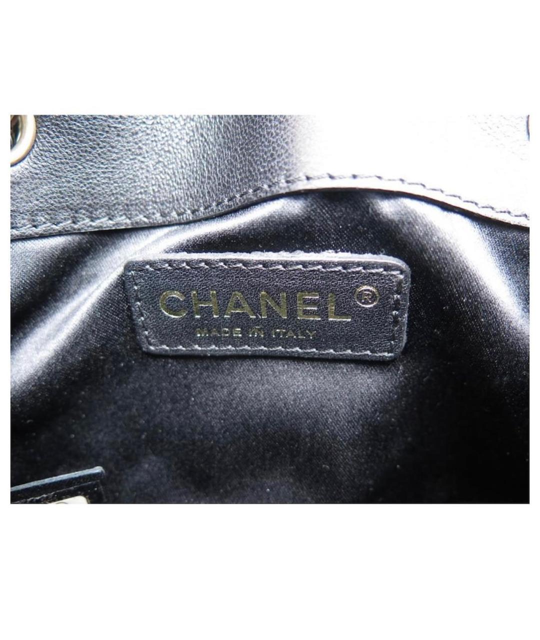 CHANEL Черная сумка через плечо из лакированной кожи, фото 6
