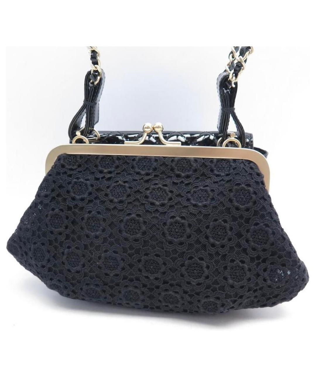 CHANEL Черная сумка через плечо из лакированной кожи, фото 2