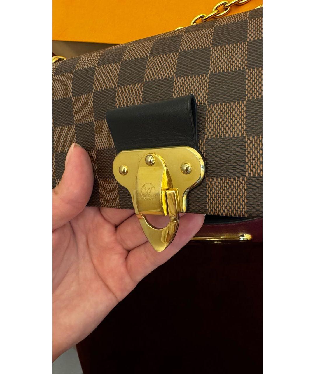 LOUIS VUITTON Коричневая кожаная сумка через плечо, фото 8