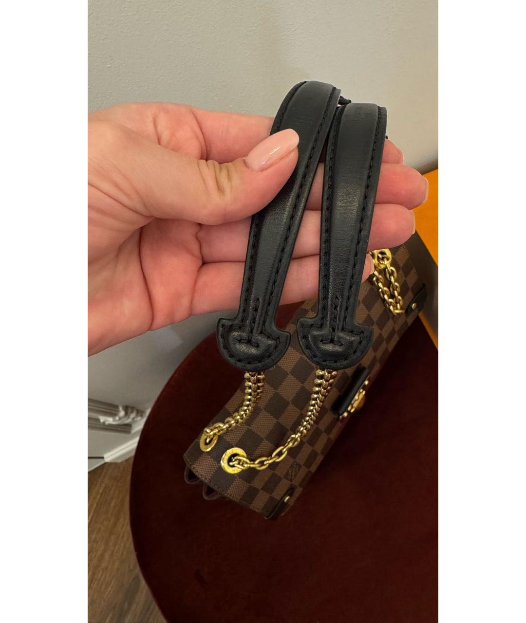 LOUIS VUITTON Коричневая кожаная сумка через плечо, фото 5