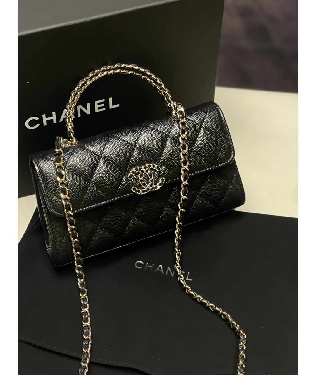 CHANEL Черная кожаная сумка через плечо, фото 2