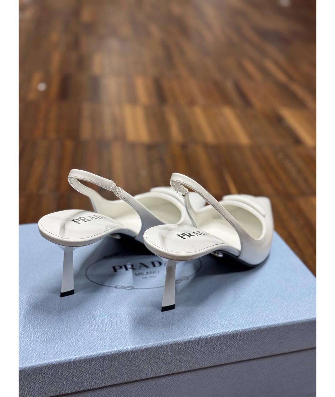 PRADA Белые кожаные туфли, фото 3