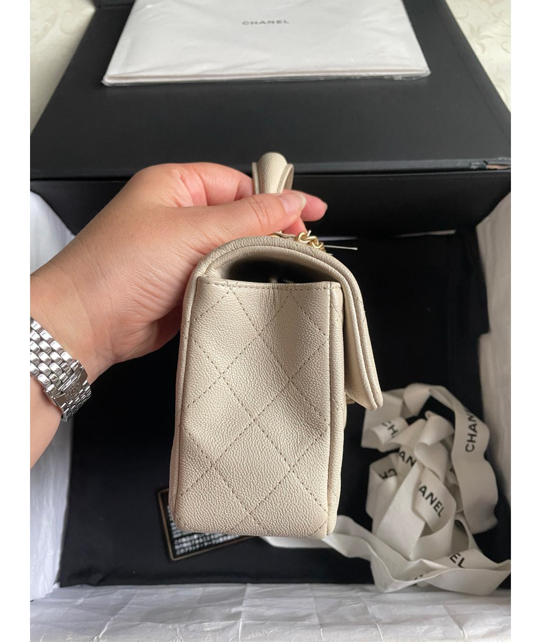 CHANEL Бежевая кожаная сумка через плечо, фото 5