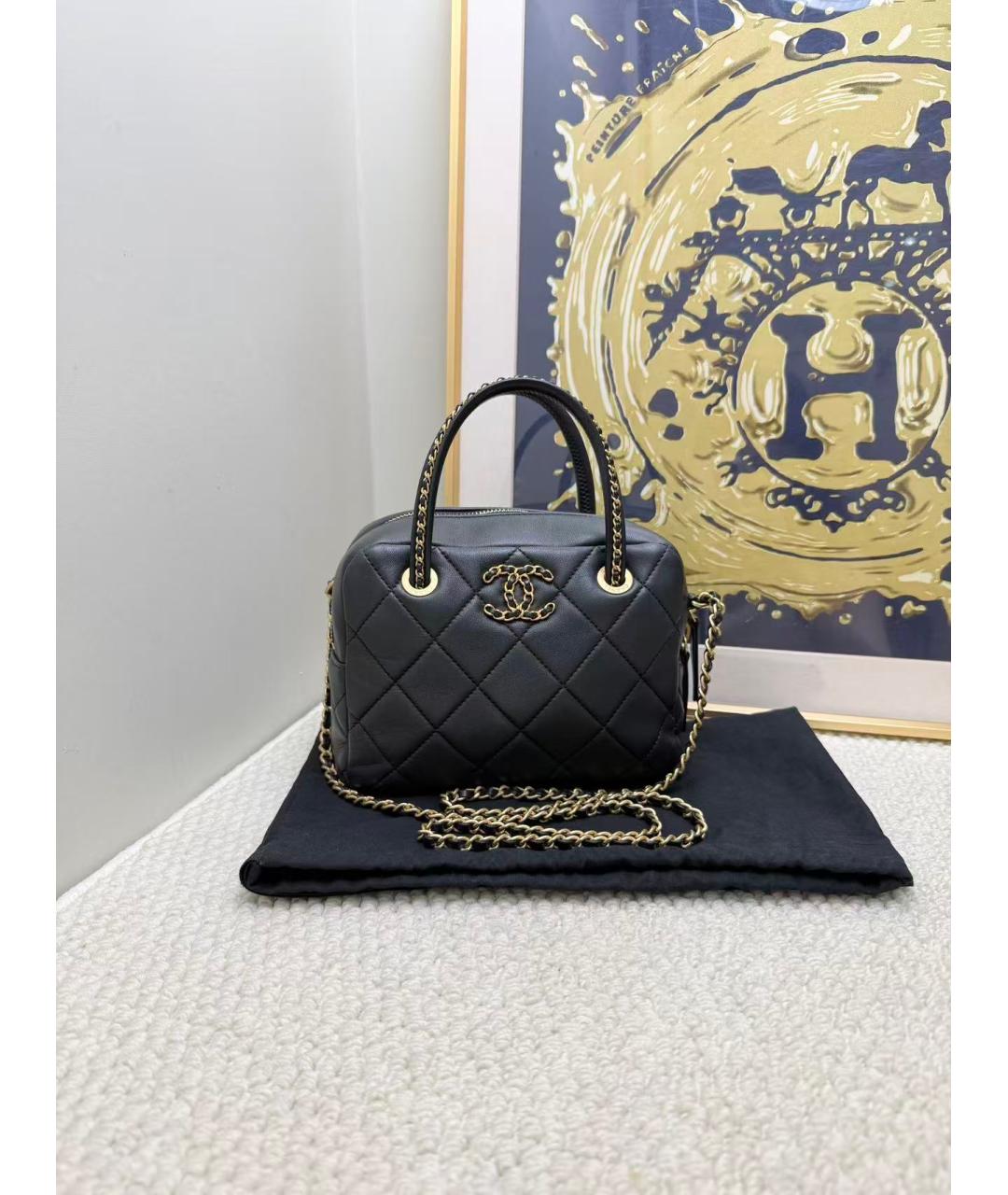 CHANEL Черная кожаная сумка с короткими ручками, фото 10