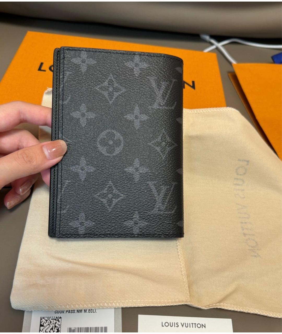 LOUIS VUITTON Черный кожаный кардхолдер, фото 7