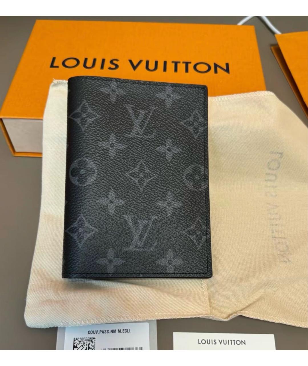 LOUIS VUITTON Черный кожаный кардхолдер, фото 5