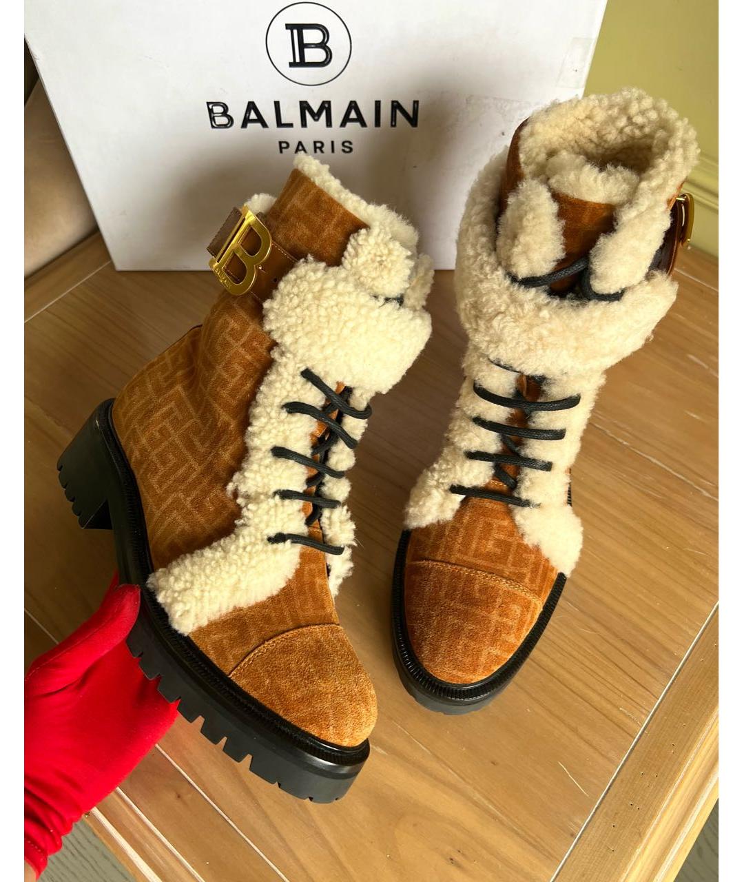 BALMAIN Горчичные замшевые ботинки, фото 3
