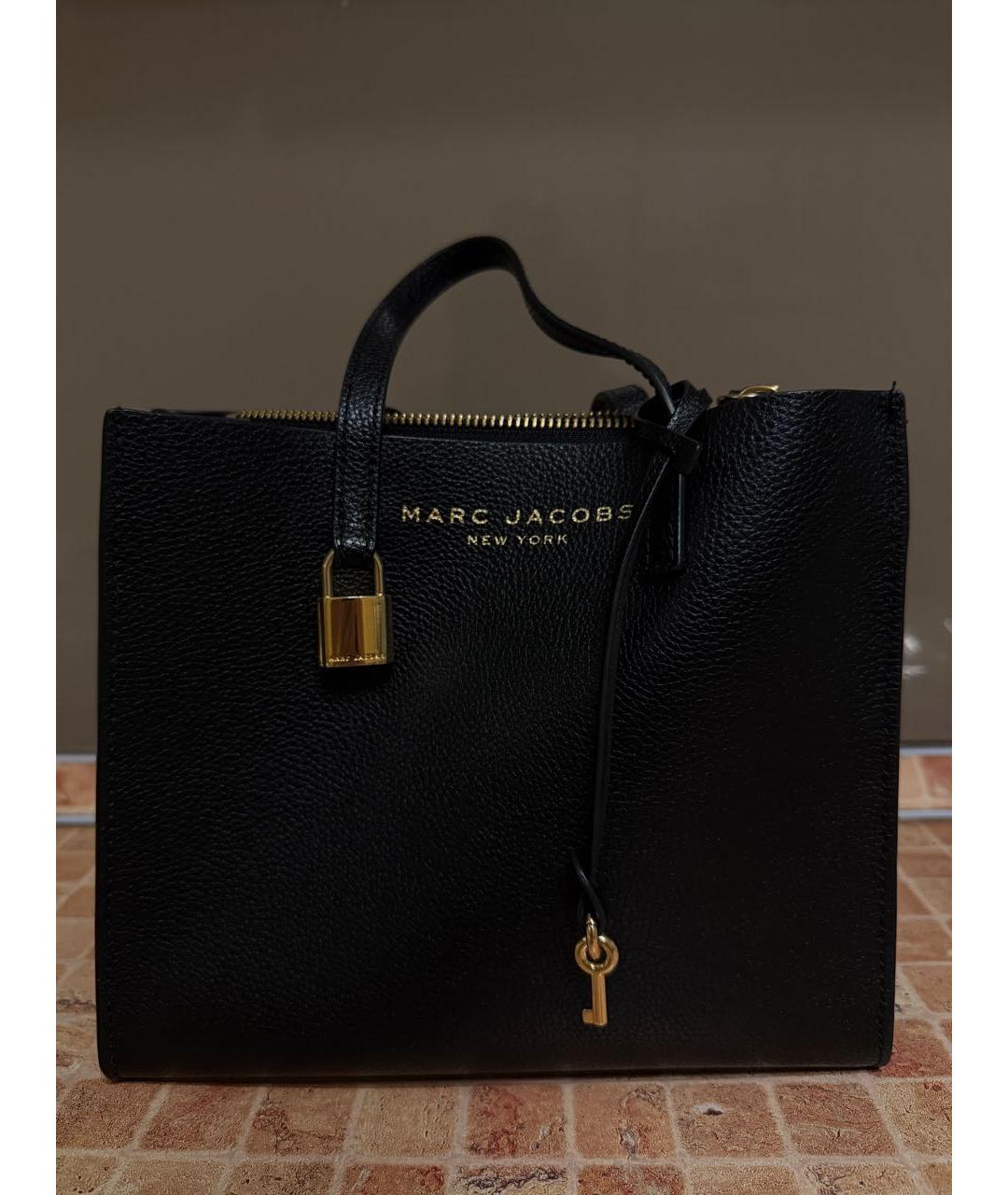 MARC JACOBS Черная кожаная сумка с короткими ручками, фото 6