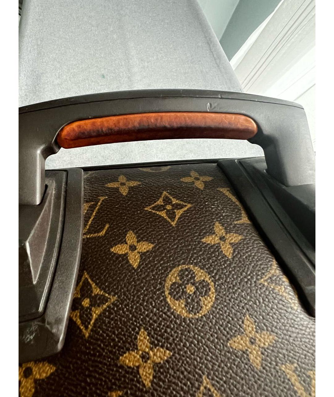 LOUIS VUITTON Коричневый чемодан из канвы, фото 5