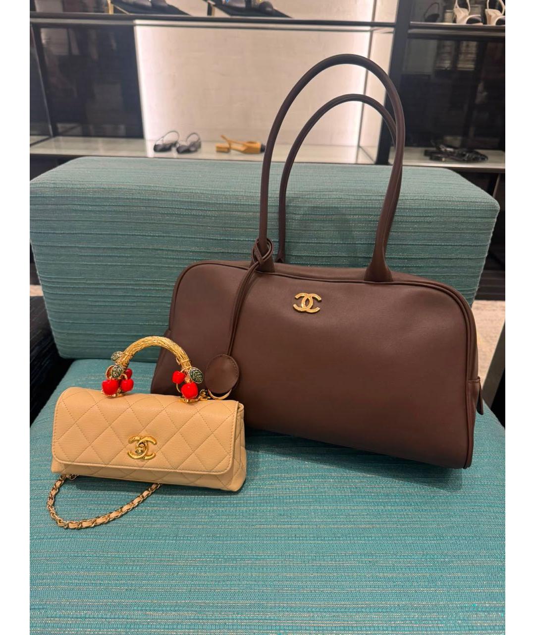 CHANEL Коричневая кожаная сумка тоут, фото 4