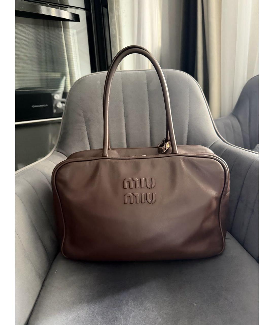 MIU MIU Коричневая кожаная сумка тоут, фото 9