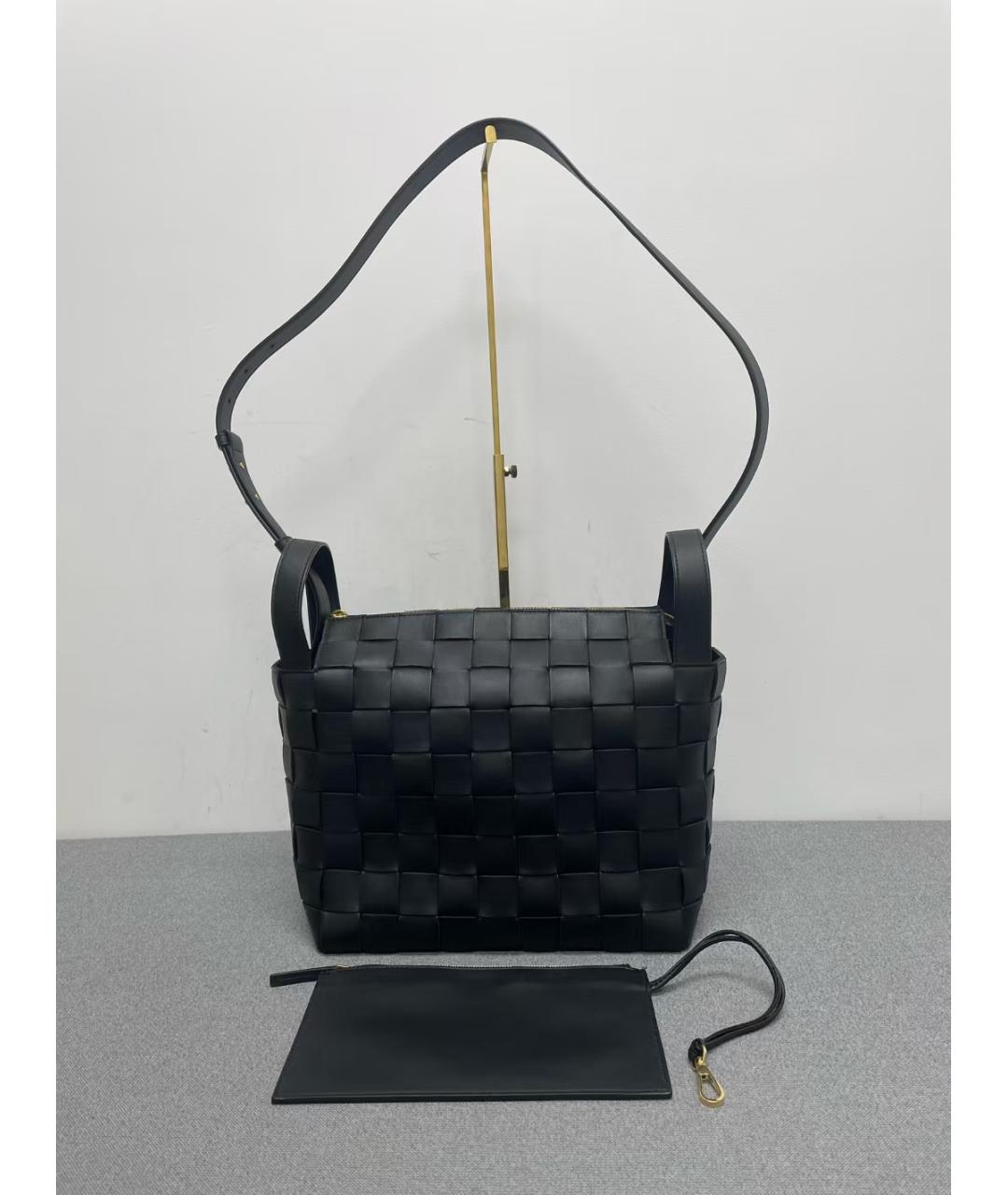 BOTTEGA VENETA Черная кожаная сумка через плечо, фото 2