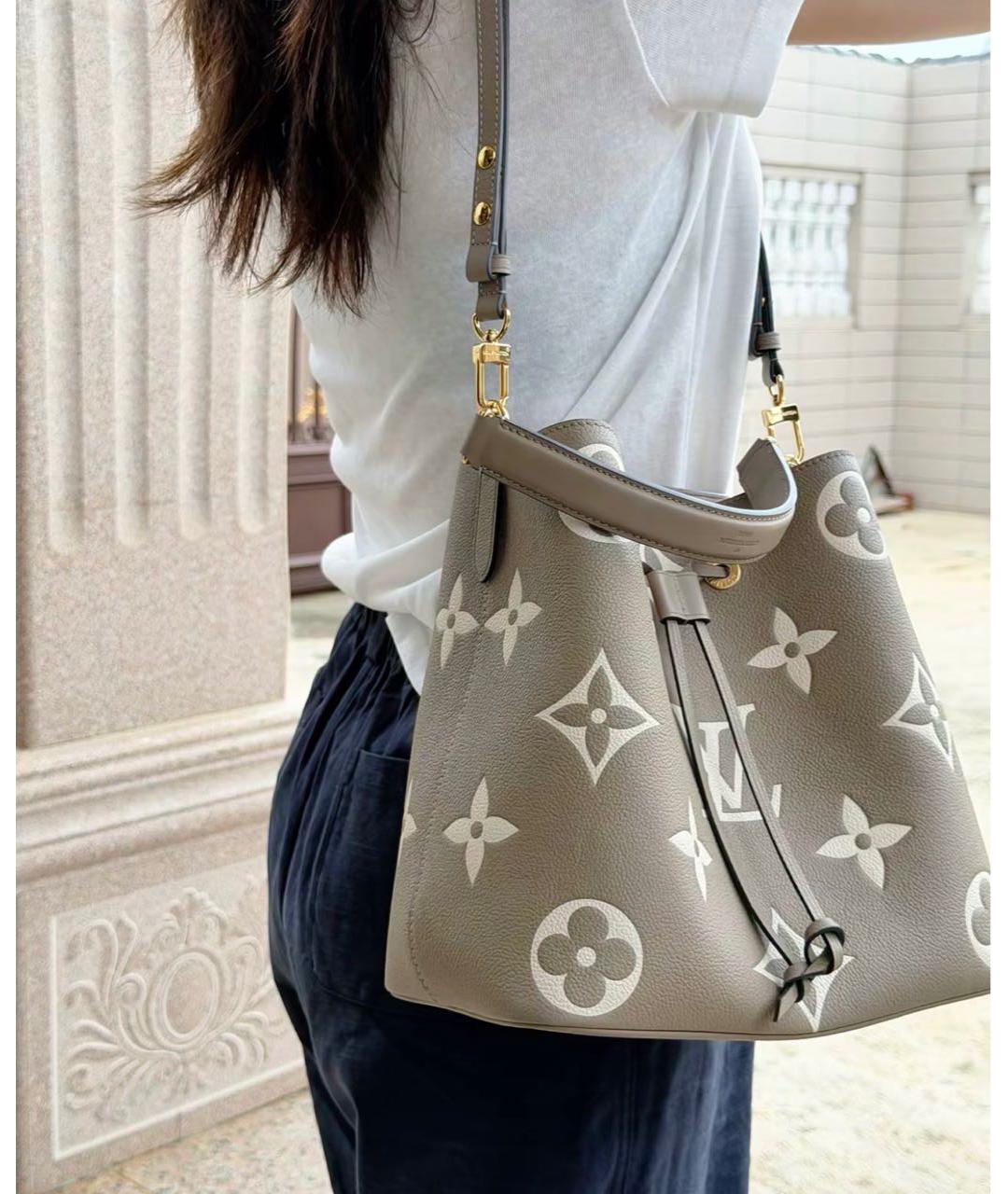 LOUIS VUITTON Бежевая кожаная сумка через плечо, фото 5