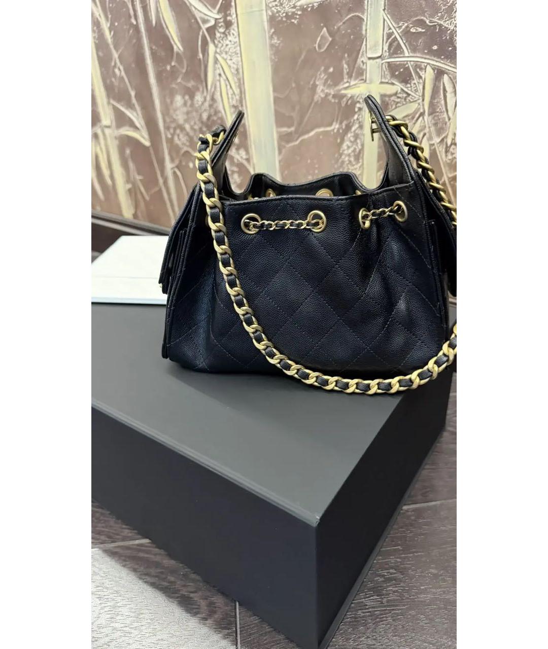 CHANEL Черная кожаная сумка с короткими ручками, фото 3