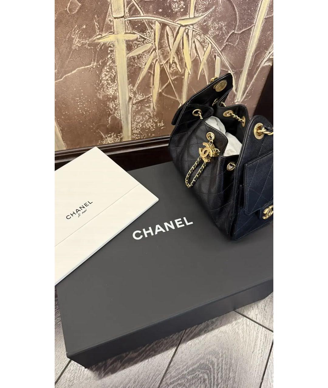 CHANEL Черная кожаная сумка с короткими ручками, фото 4