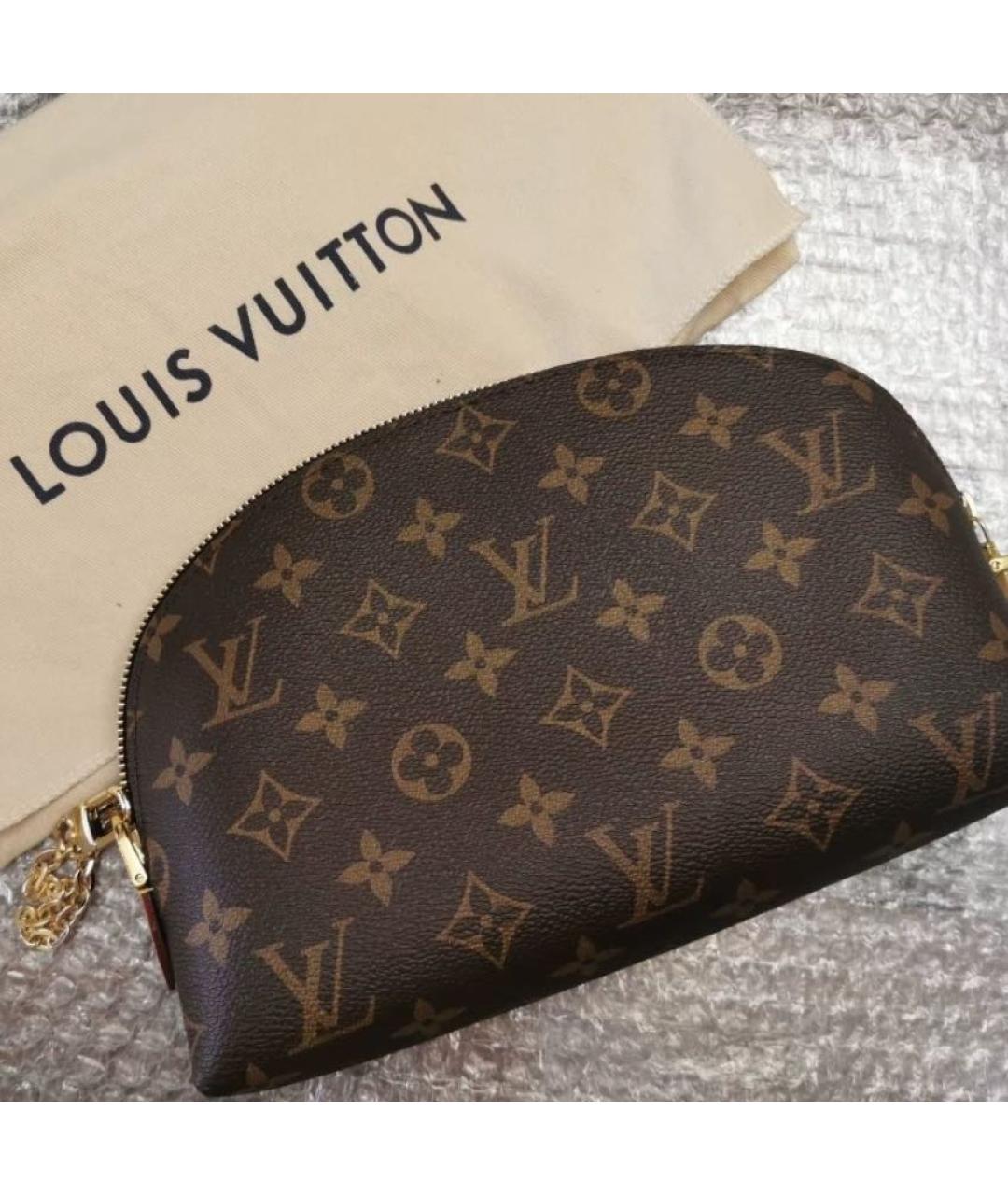 LOUIS VUITTON Коричневая косметичка из канвы, фото 3