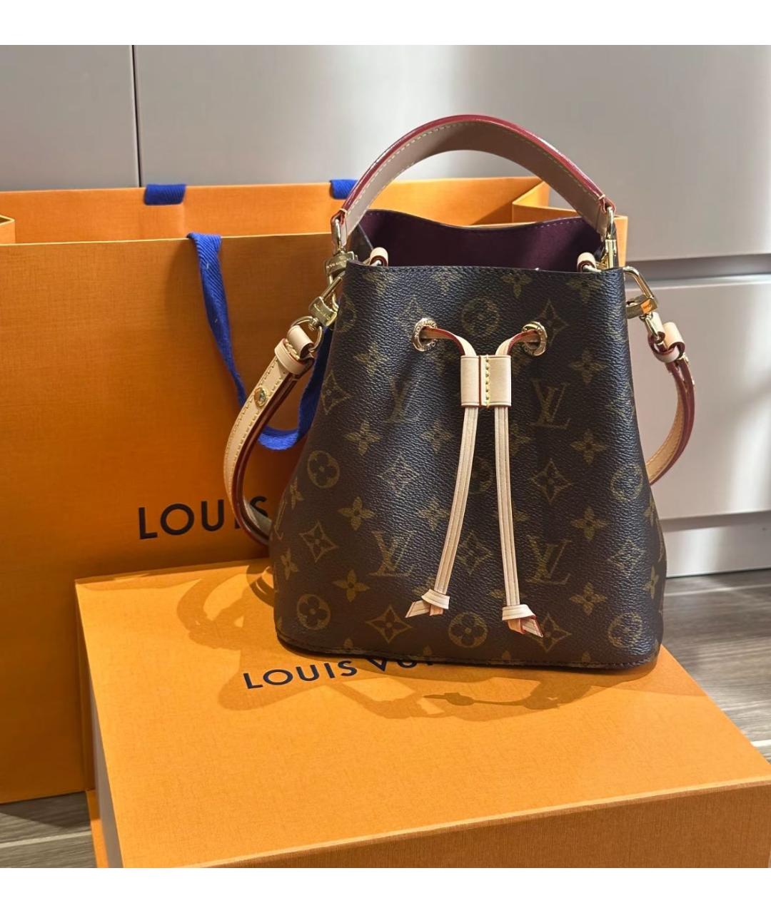 LOUIS VUITTON Коричневая сумка через плечо из канвы, фото 3