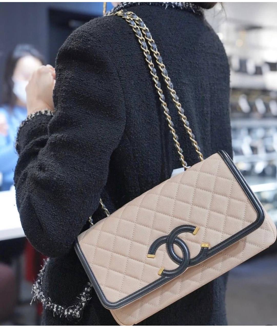 CHANEL Бежевая кожаная сумка с короткими ручками, фото 5