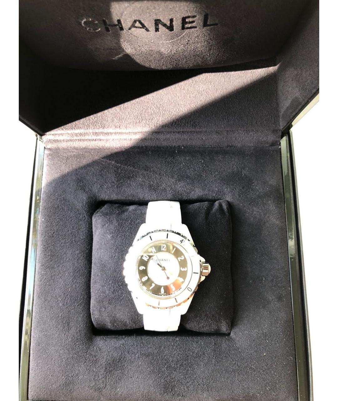 CHANEL PRE-OWNED Белые керамические часы, фото 3