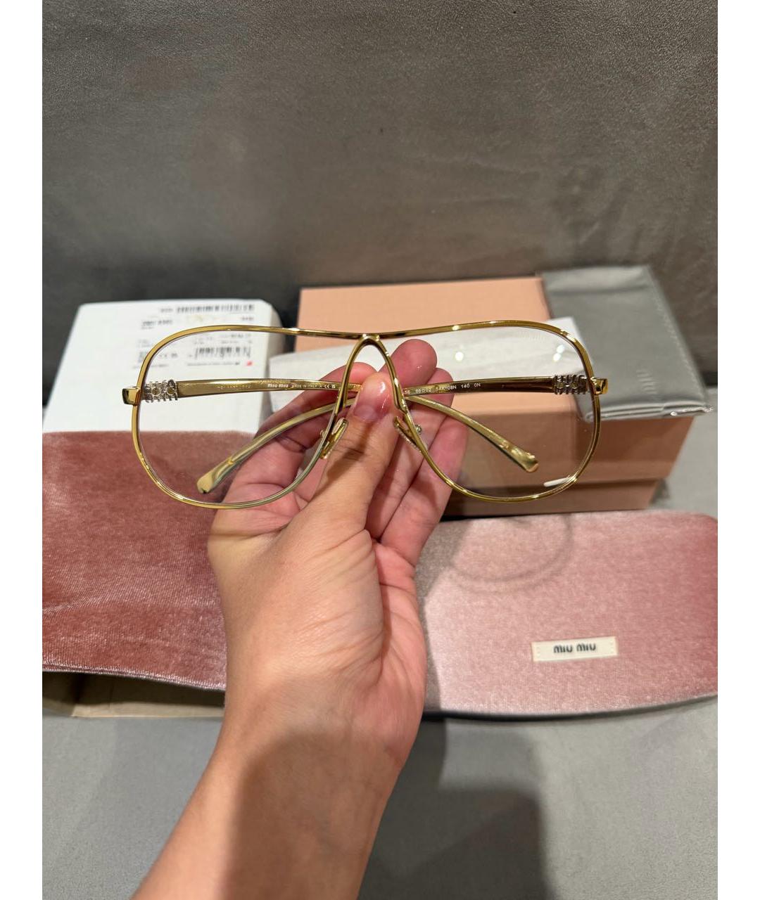 MIU MIU Золотые металлические солнцезащитные очки, фото 5