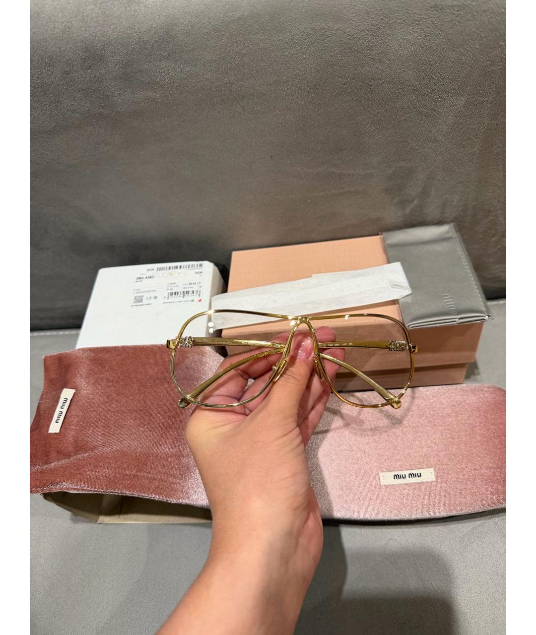 MIU MIU Золотые металлические солнцезащитные очки, фото 4