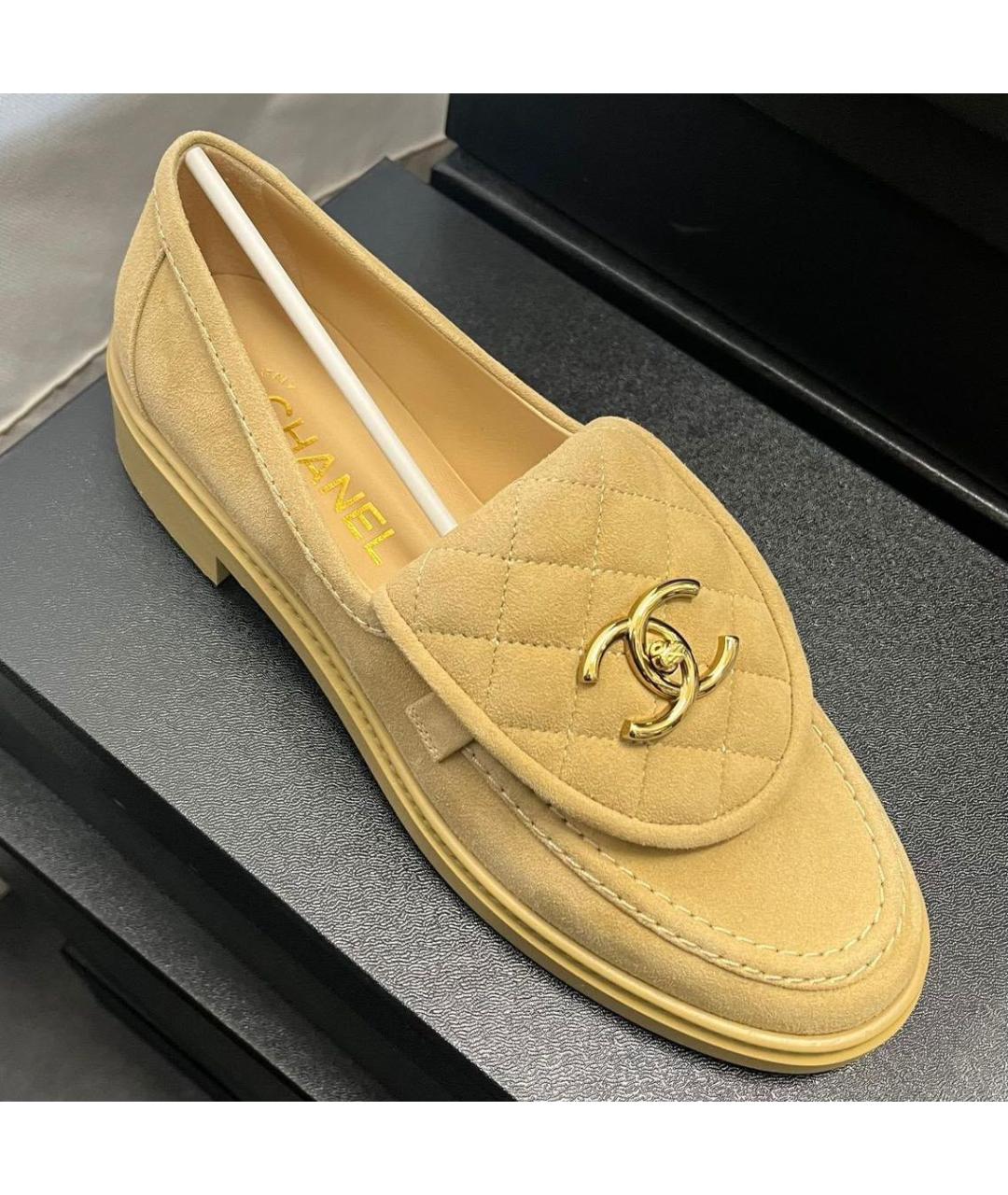 CHANEL Бежевые замшевые лоферы, фото 2