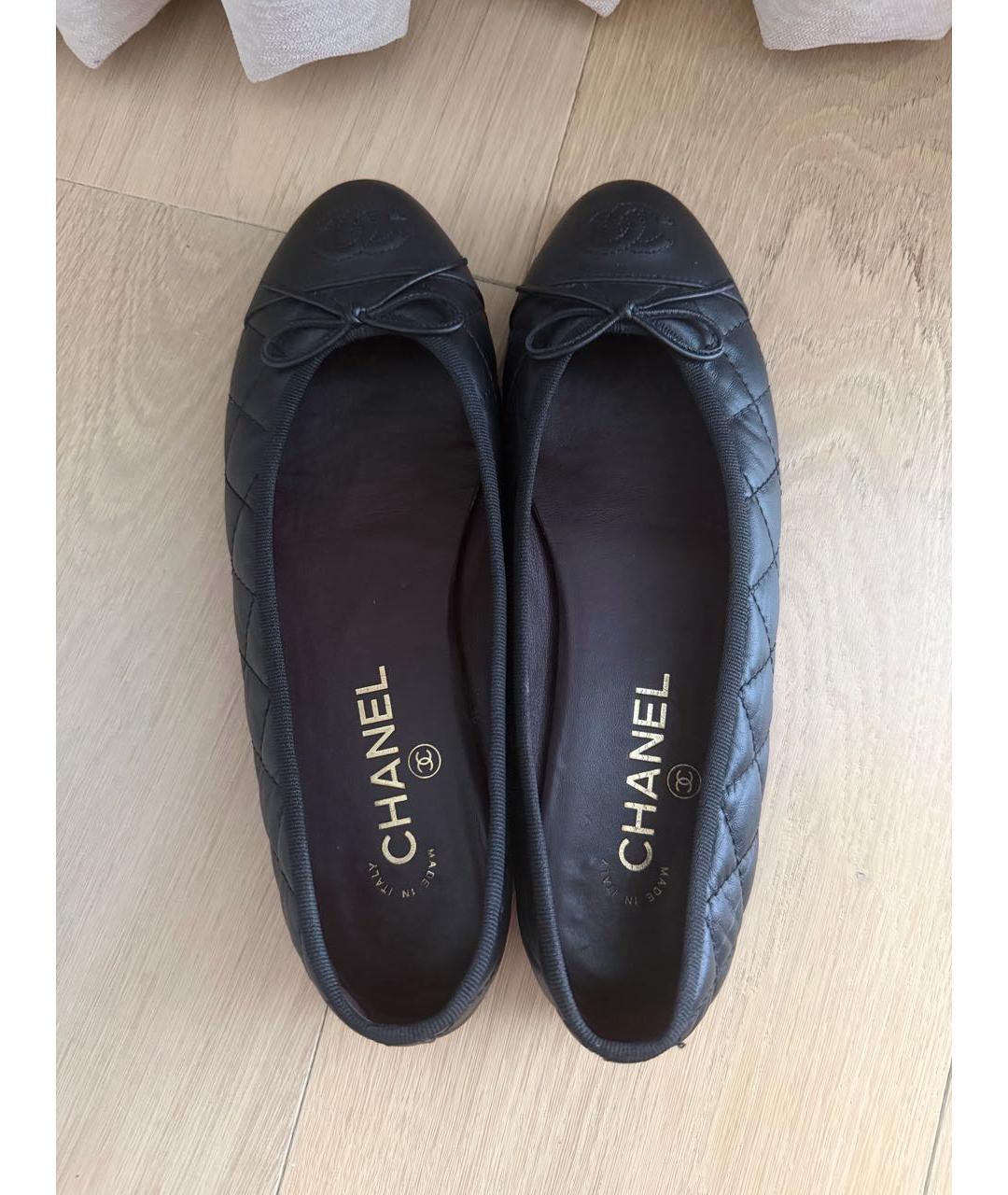 CHANEL Черные кожаные балетки, фото 3