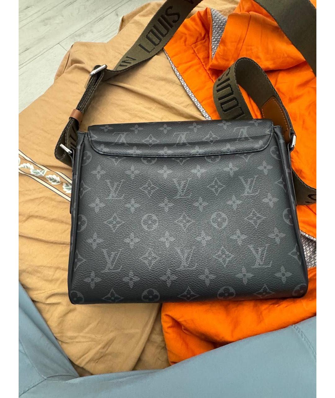LOUIS VUITTON Антрацитовая барсетка из канвы, фото 3