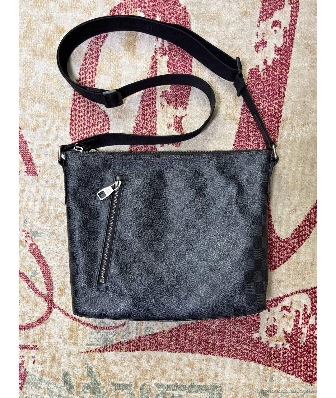 LOUIS VUITTON Черная кожаная сумка на плечо, фото 2