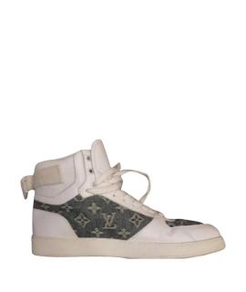 LOUIS VUITTON Высокие кроссовки / кеды