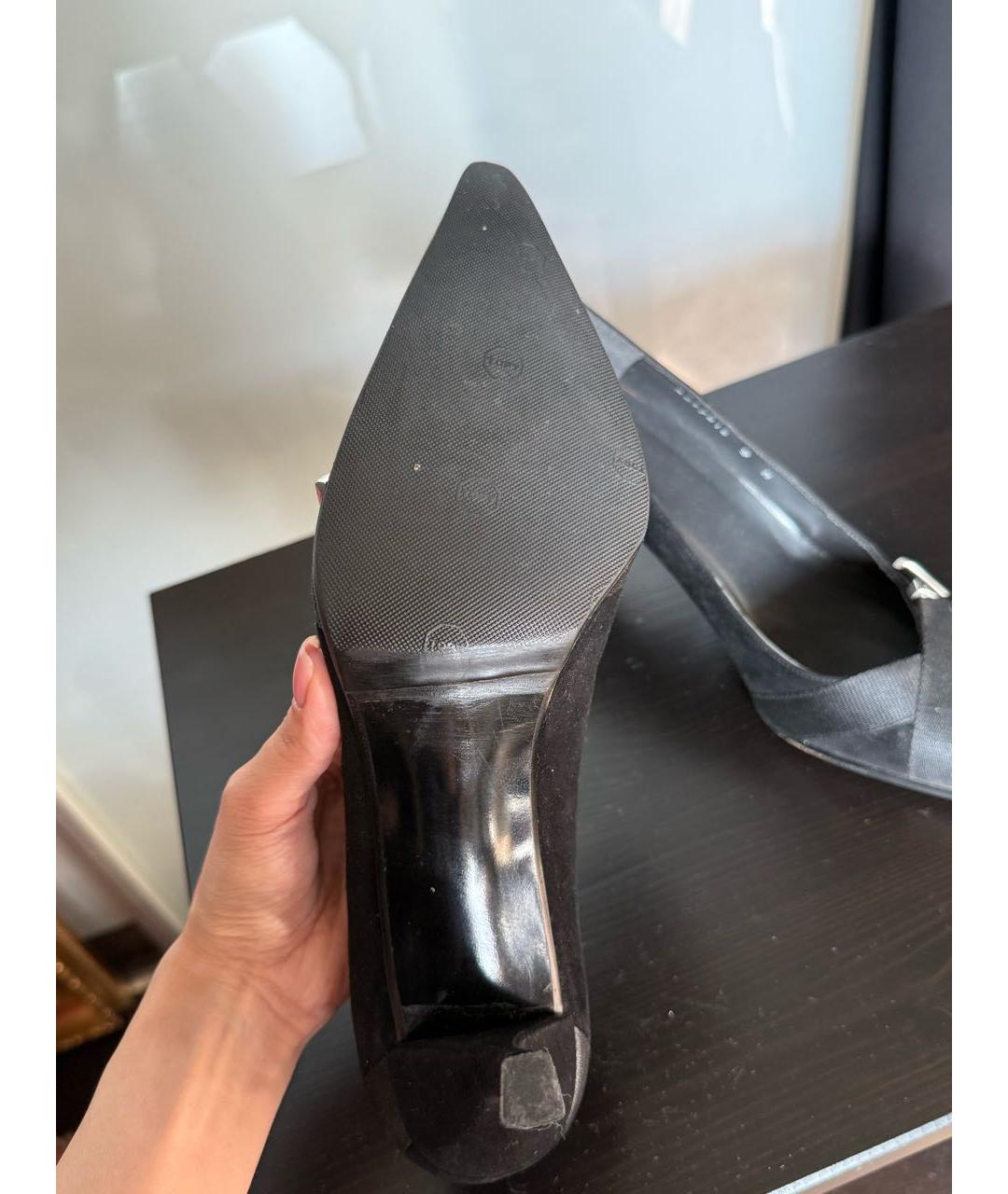 STUART WEITZMAN Черные замшевые лодочки на низком каблуке, фото 4