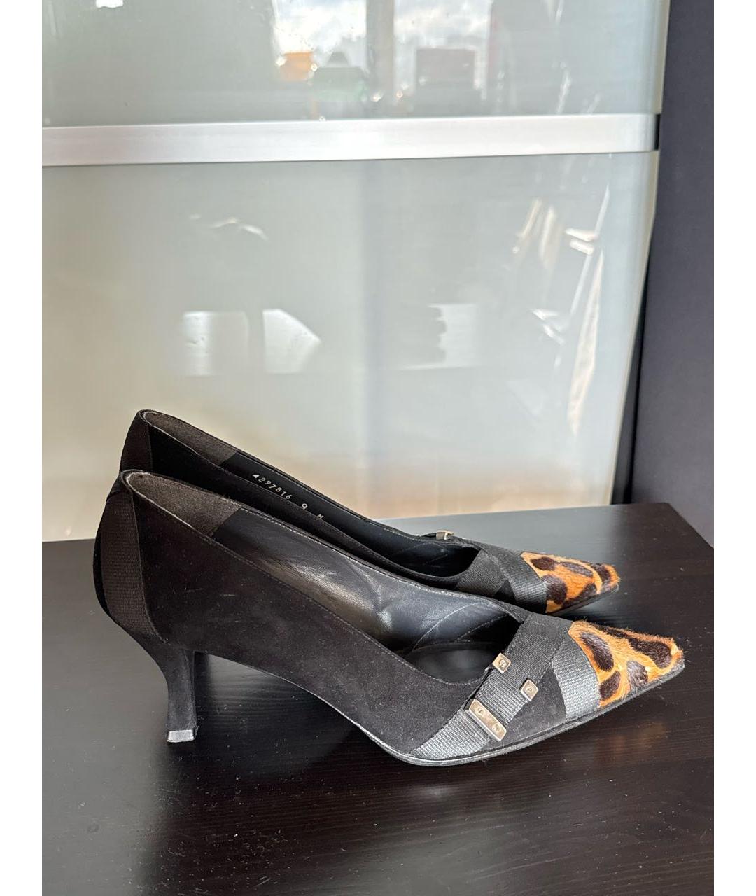 STUART WEITZMAN Черные замшевые лодочки на низком каблуке, фото 7