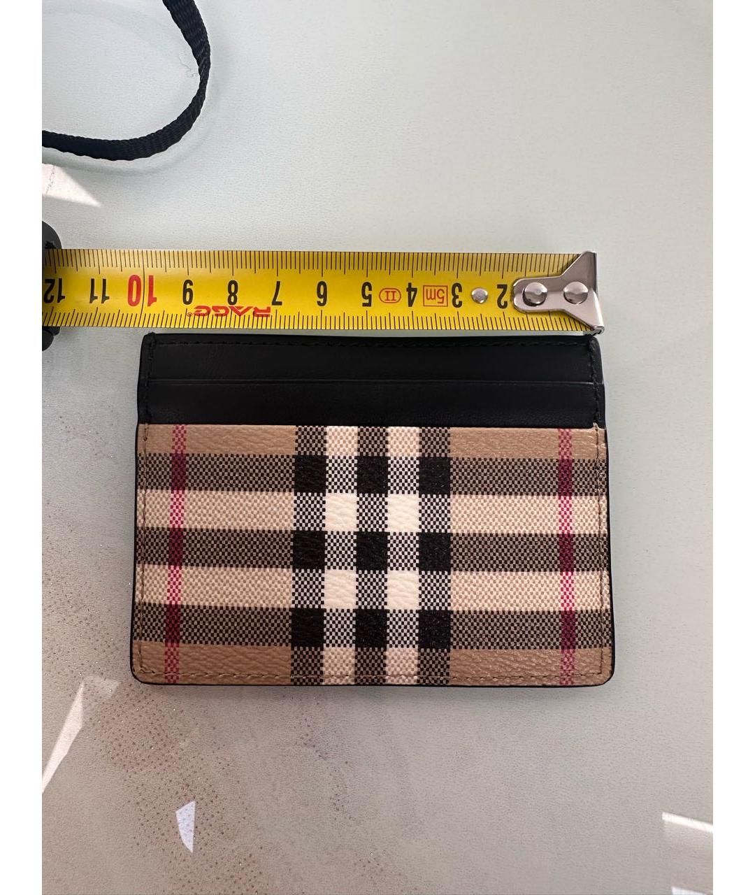 BURBERRY Бежевый кожаный кардхолдер, фото 7