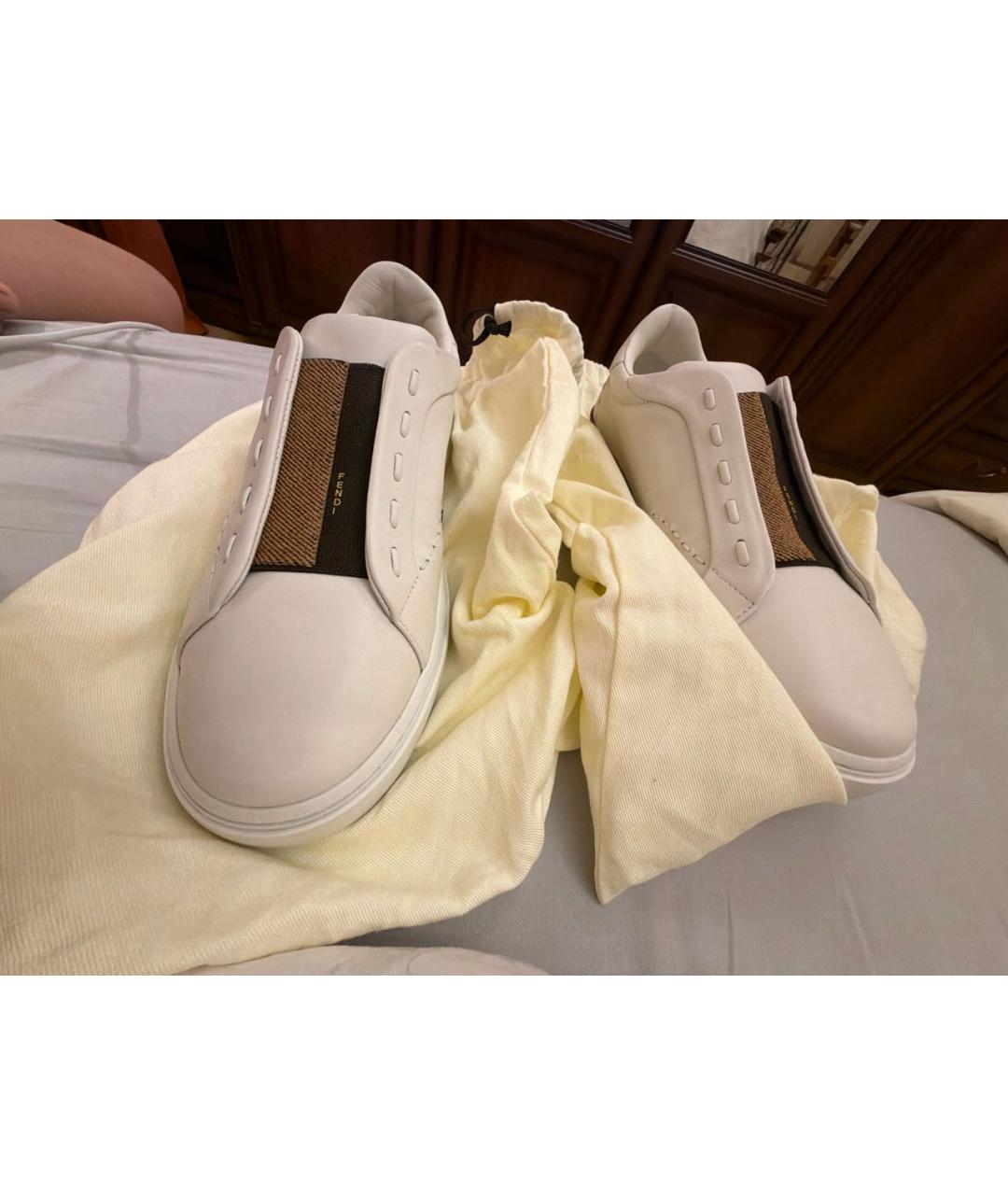 FENDI Белые кожаные низкие кроссовки / кеды, фото 2