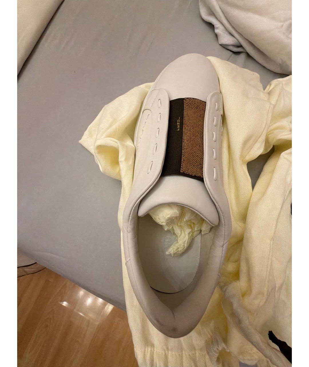 FENDI Белые кожаные низкие кроссовки / кеды, фото 3