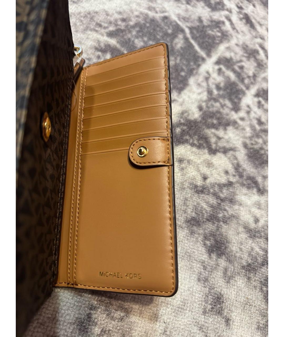 MICHAEL KORS Коричневая сумка через плечо из канвы, фото 5