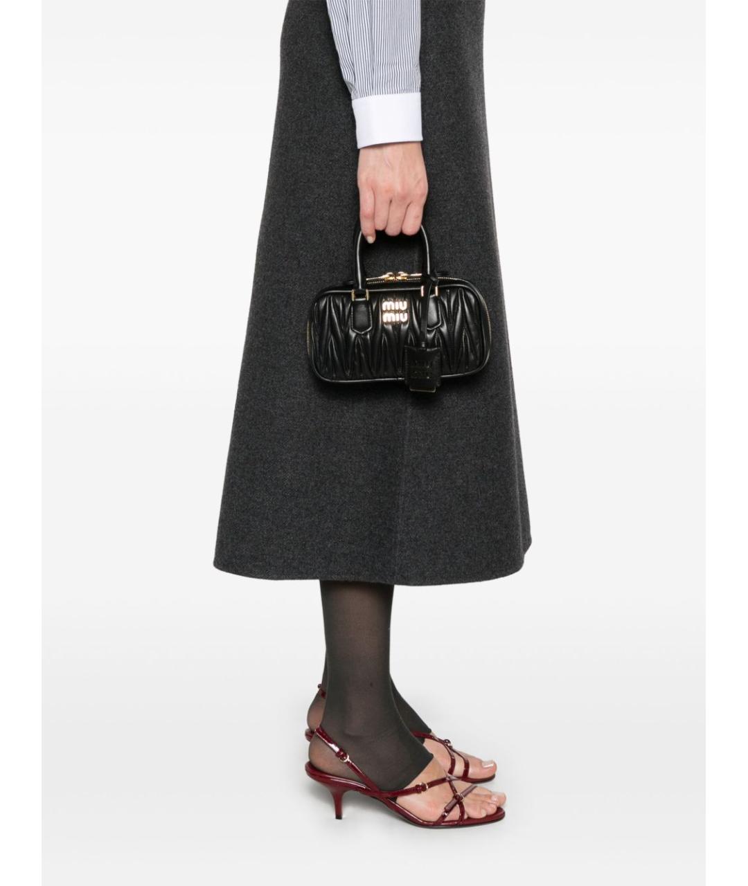MIU MIU Черная кожаная сумка через плечо, фото 4