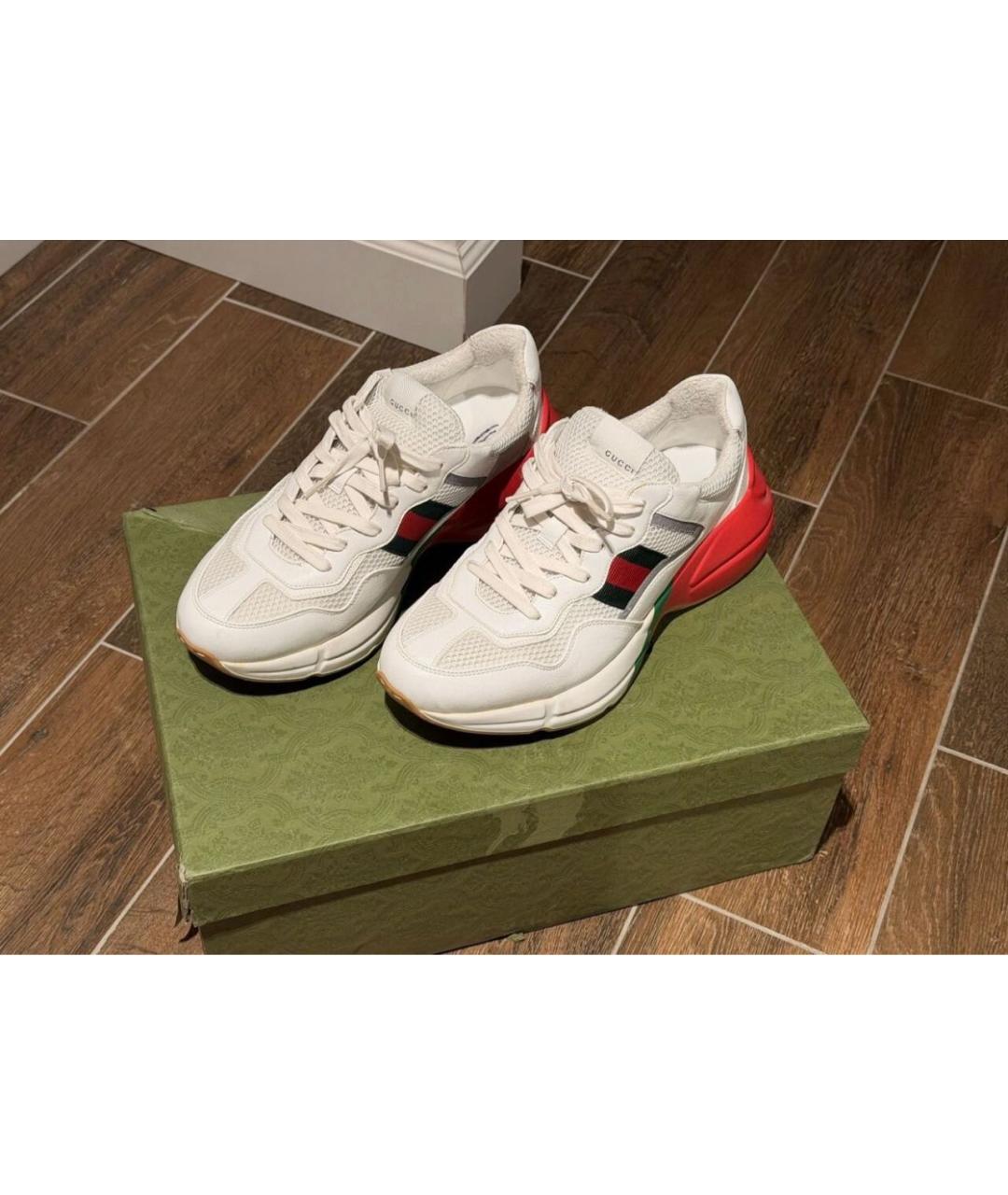 GUCCI Белые кожаные низкие кроссовки / кеды, фото 2