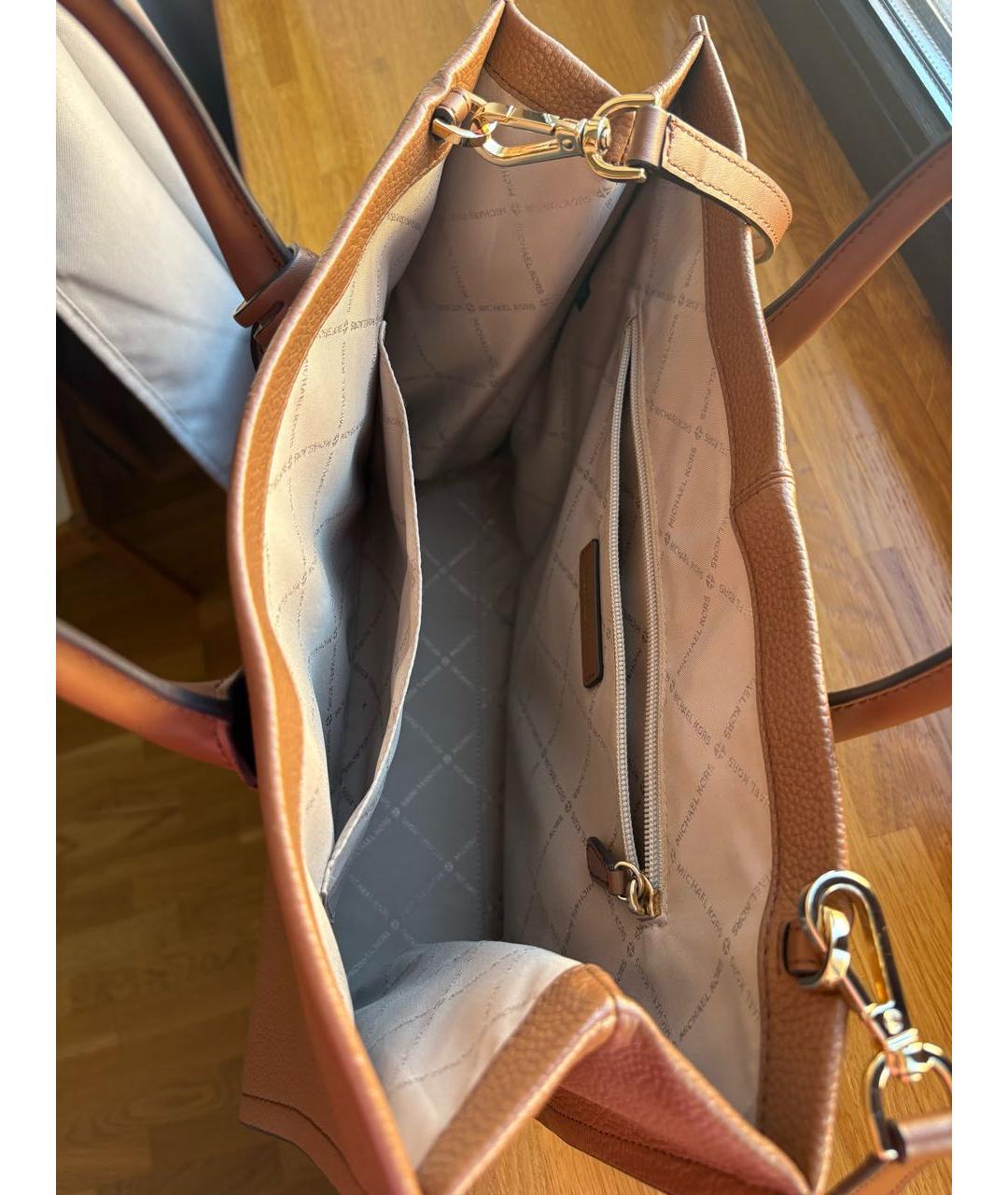 MICHAEL MICHAEL KORS Коричневая кожаная сумка тоут, фото 4