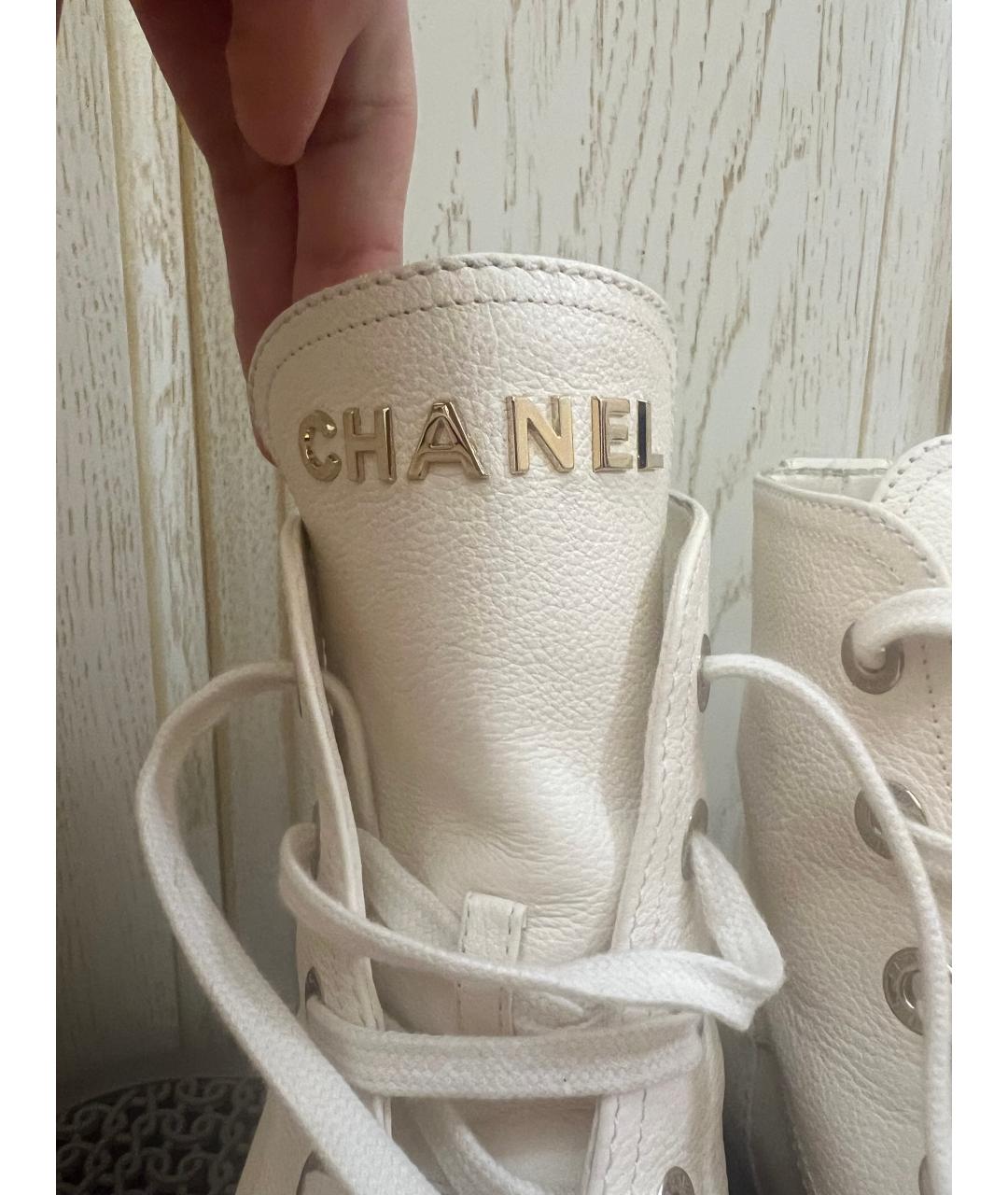 CHANEL Белые кожаные ботинки, фото 7