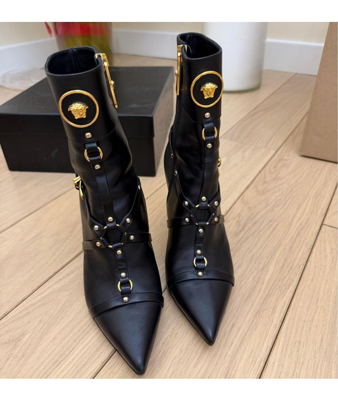 VERSACE Черные кожаные ботильоны, фото 2