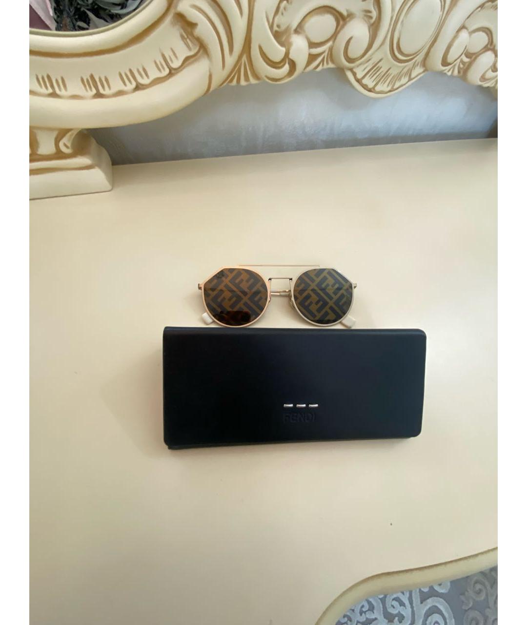FENDI Золотые металлические солнцезащитные очки, фото 4