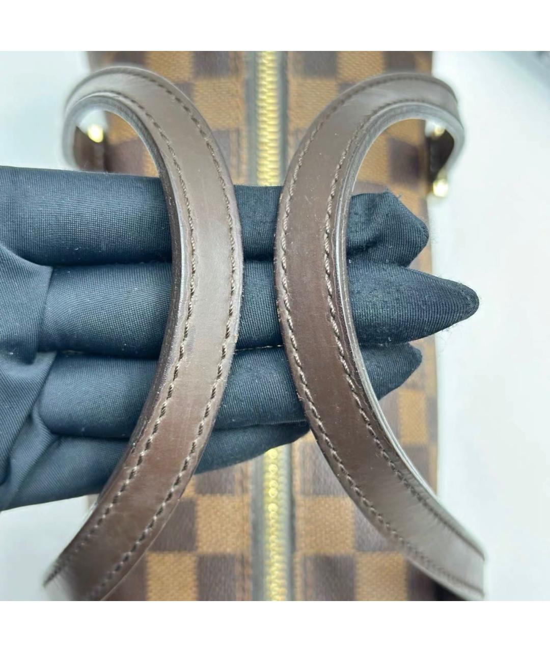 LOUIS VUITTON Коричневая кожаная сумка с короткими ручками, фото 7